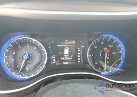 2020 Chrysler Voyager L из США, поврежденный, VIN 2C4RC1AG0LR198704